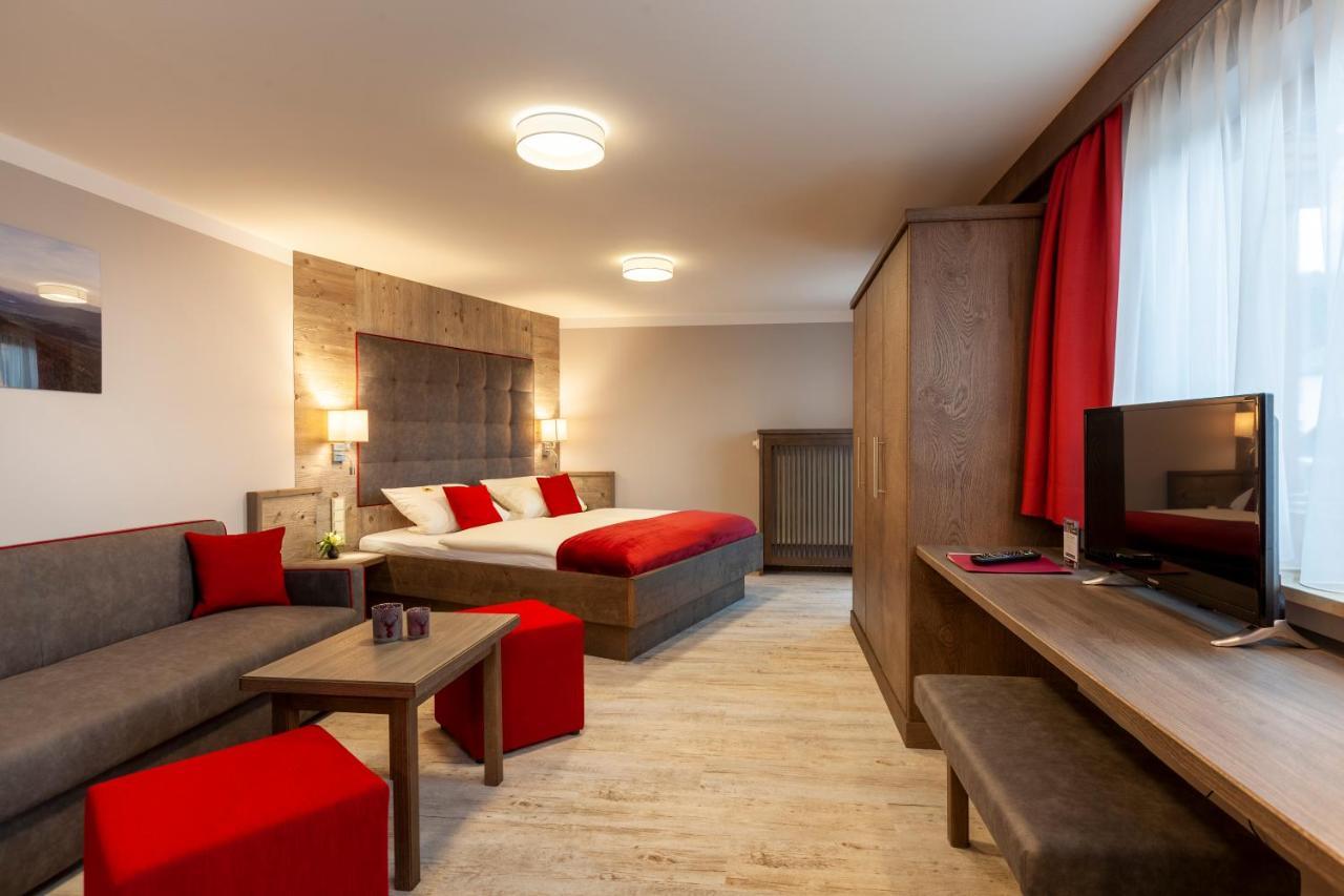 Genusshotel Hohenbogen 노이키르헨바임하일링겐블룻 외부 사진