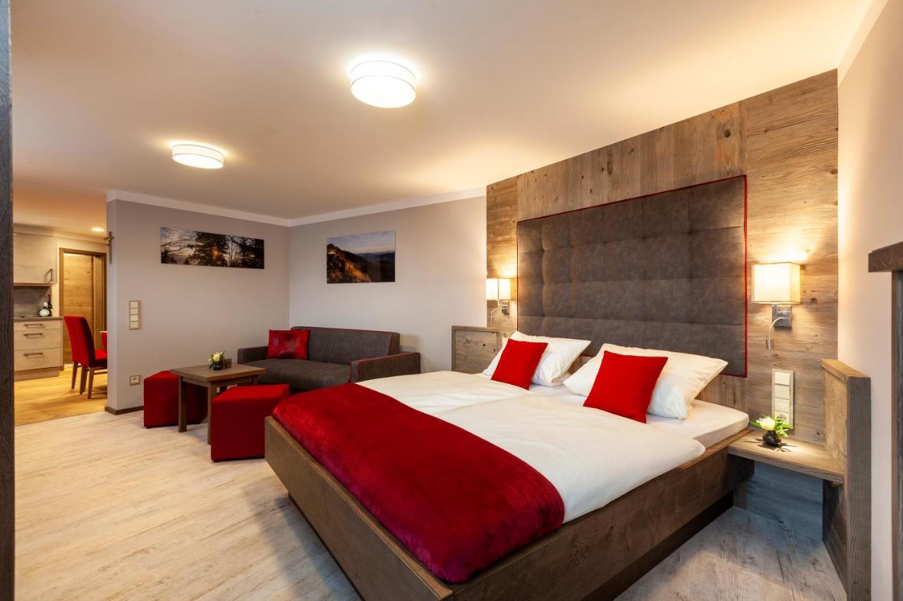 Genusshotel Hohenbogen 노이키르헨바임하일링겐블룻 외부 사진