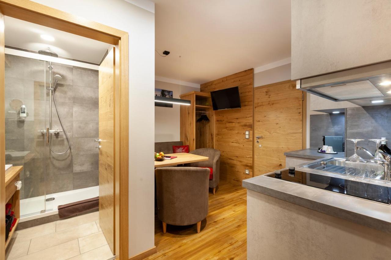 Genusshotel Hohenbogen 노이키르헨바임하일링겐블룻 외부 사진