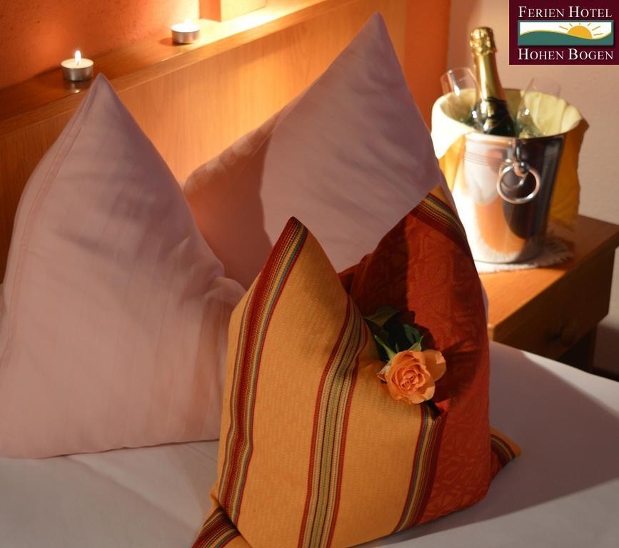 Genusshotel Hohenbogen 노이키르헨바임하일링겐블룻 외부 사진