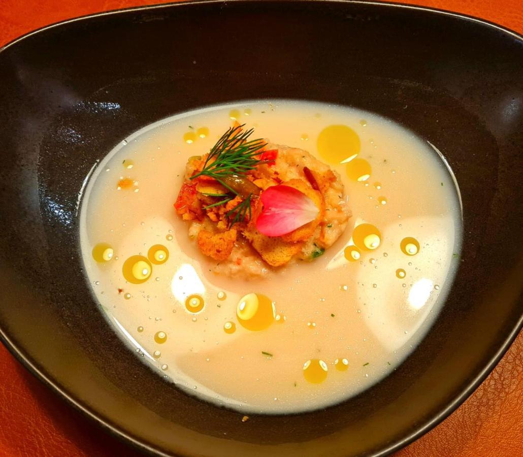 Genusshotel Hohenbogen 노이키르헨바임하일링겐블룻 외부 사진