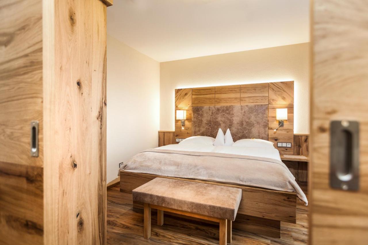 Genusshotel Hohenbogen 노이키르헨바임하일링겐블룻 외부 사진